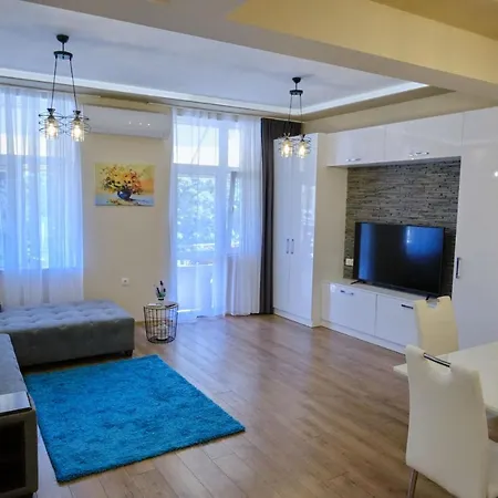 Luxury Nevena - Bogoridi Super Centre *
